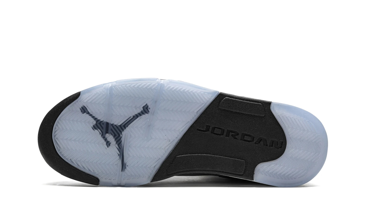 AIR JORDAN 5 RETRO
"Oreo 2021"