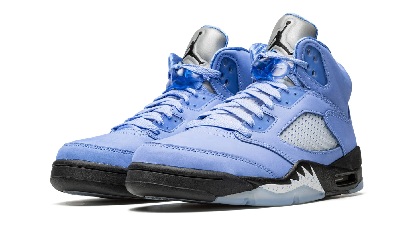 AIR JORDAN 5 RETRO SE
"UNC
