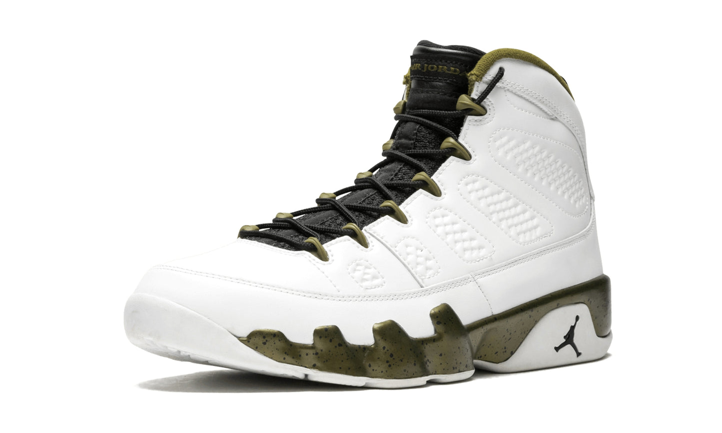 AIR JORDAN 9 RETRO
"Statue"