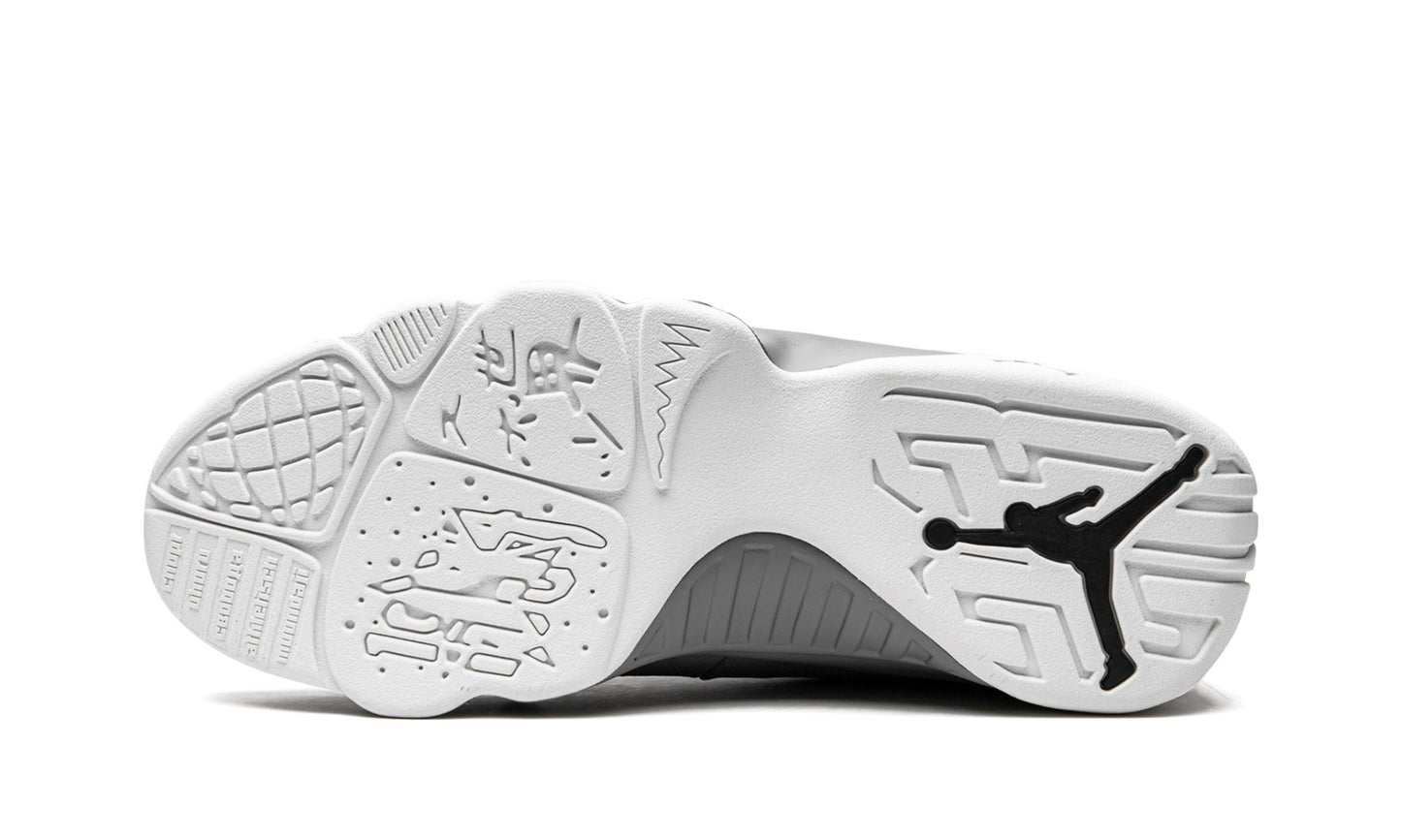 AIR JORDAN 9 RETRO
"Particle Grey"