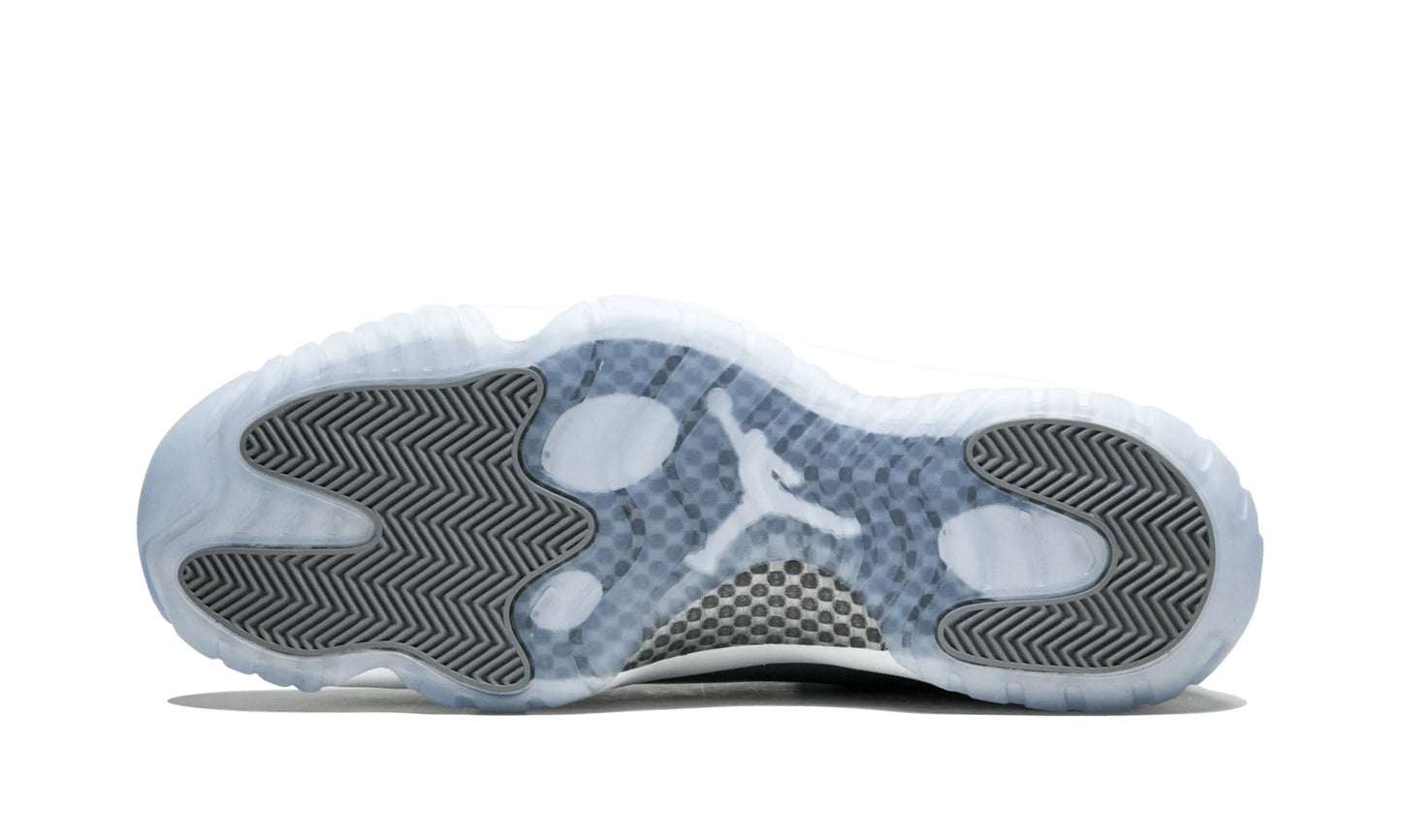 AIR JORDAN XI RETRO LOW
"Cool Grey"