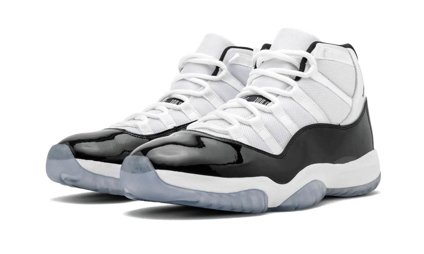 AIR JORDAN XI RETRO
"Concord"